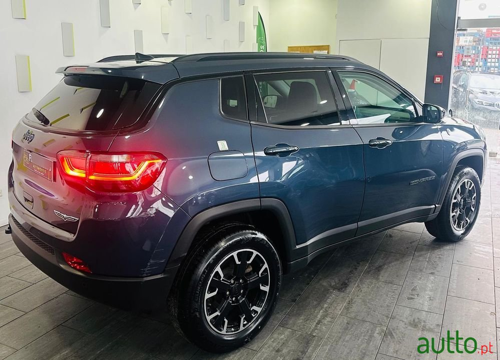 2022' Jeep Compass photo #5
