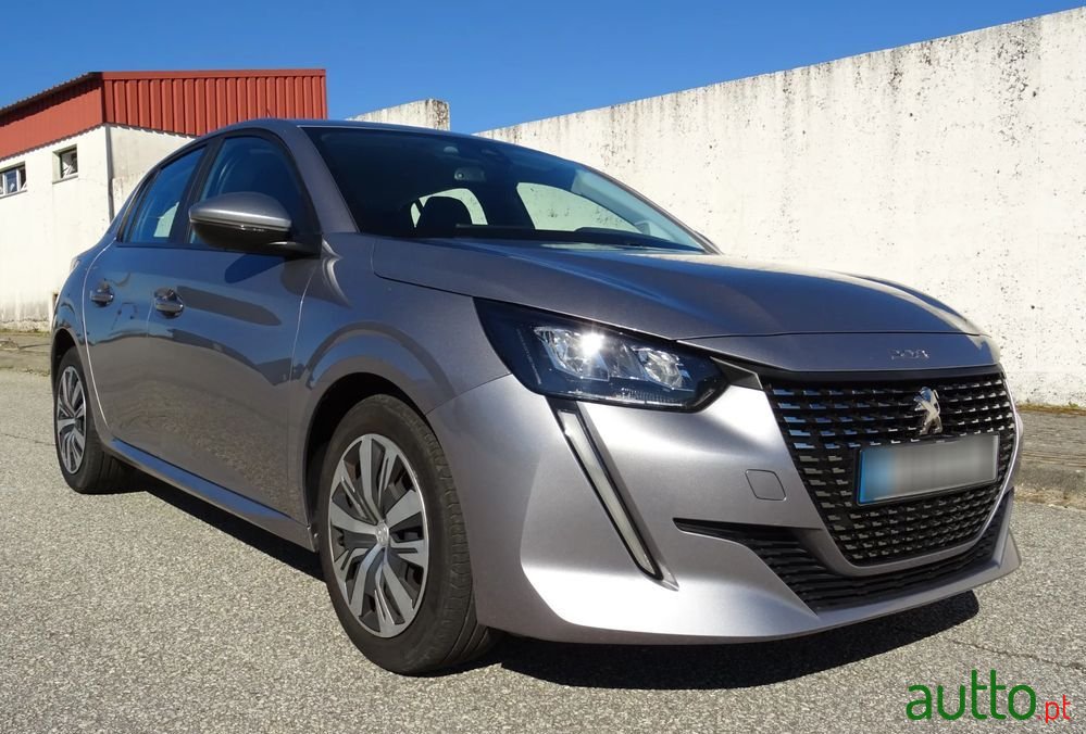 2020' Peugeot 208 photo #6