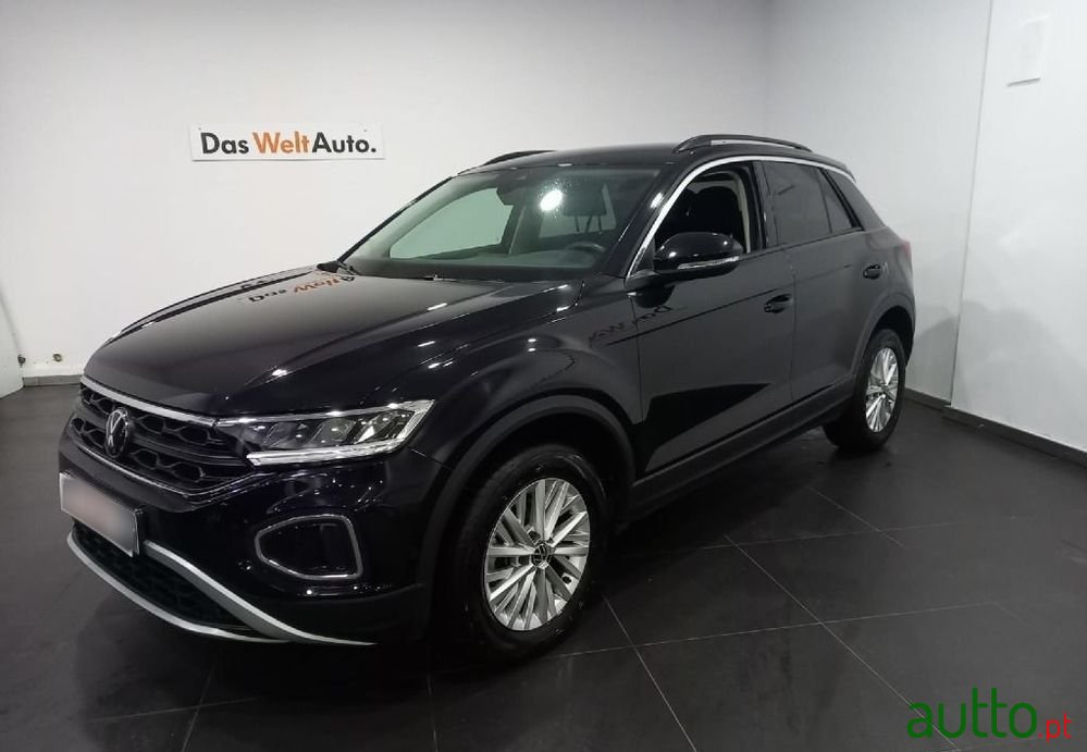 2023' Volkswagen T-Roc 1.0 Tsi Life photo #1