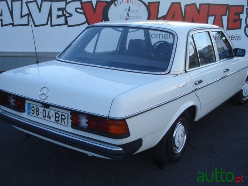 1984' Mercedes-Benz 230 photo #1