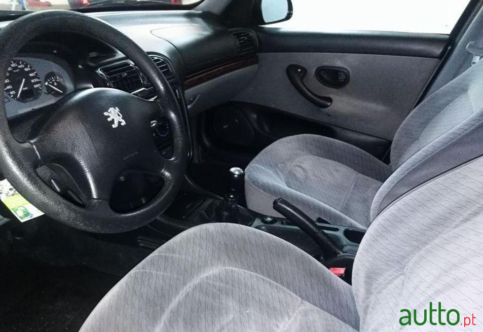 1998' Peugeot 406 Sw photo #3