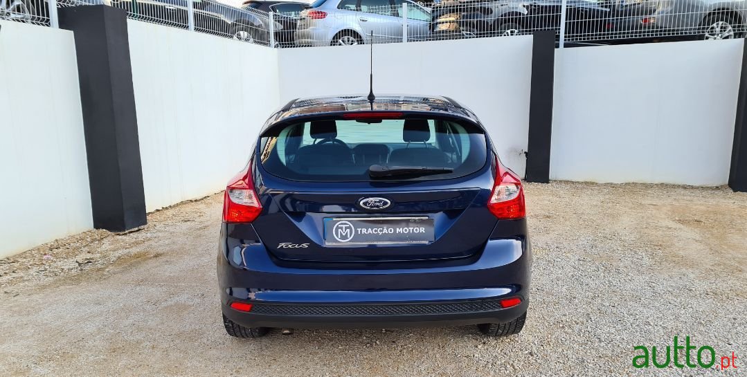 2012' Ford Focus photo #4