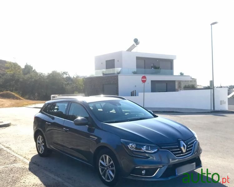 2016' Renault Mégane Sport Tourer photo #1