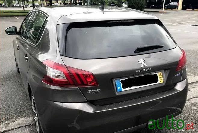 2014' Peugeot 308 photo #1