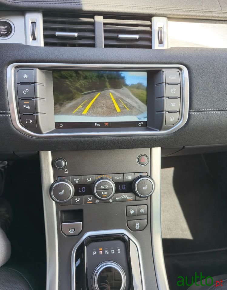 2017' Land Rover Range Rover Evoque photo #6