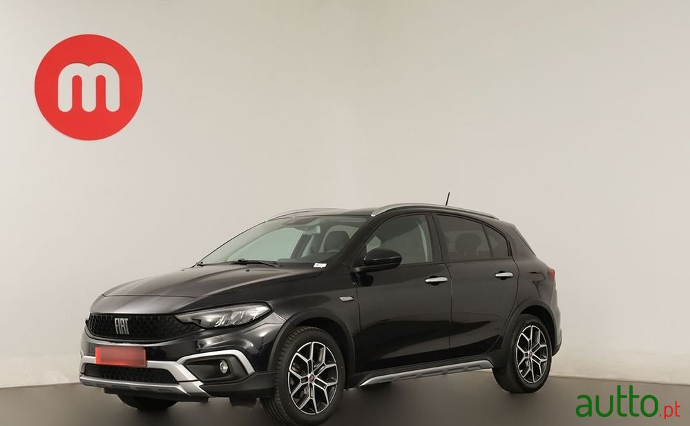 2021' Fiat Tipo Cross photo #2