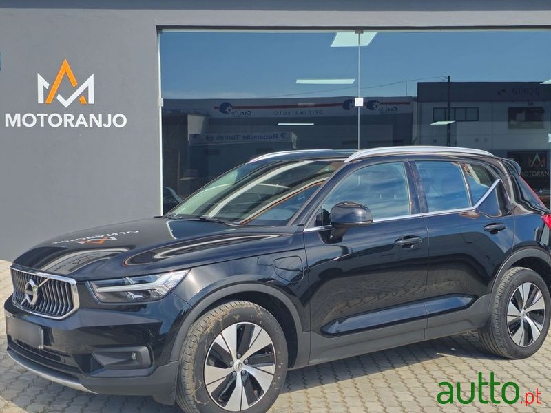 2021' Volvo Xc 40 photo #1