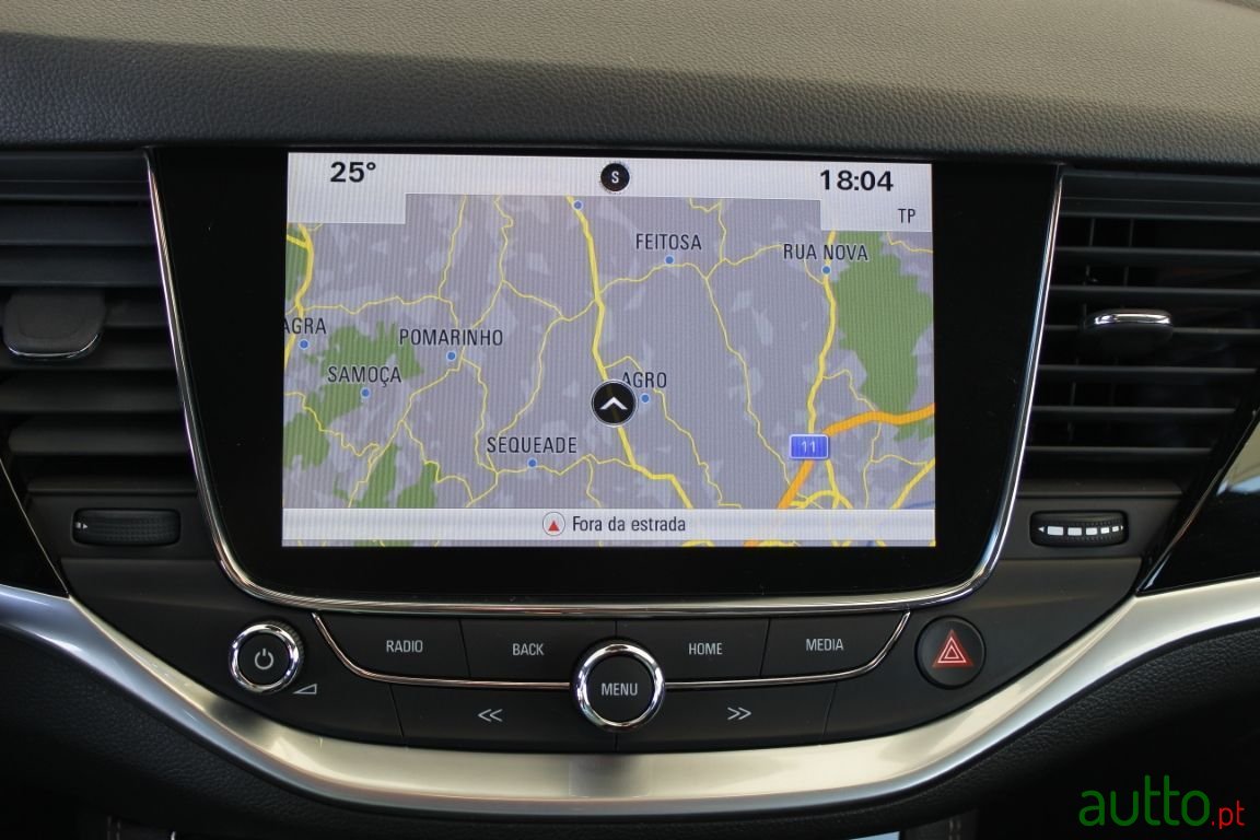 2018' Opel Astra Sports Tourer photo #5