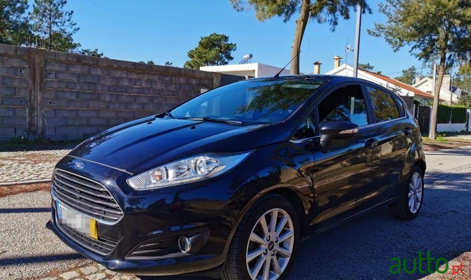 2016' Ford Fiesta photo #3