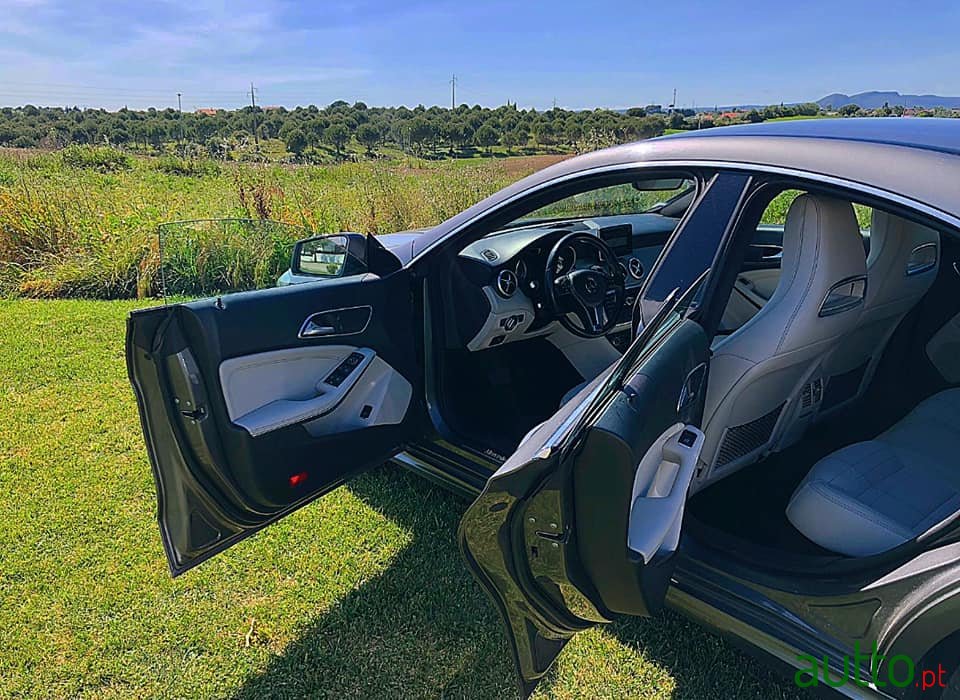 2015' Mercedes-Benz CLA 220 photo #6