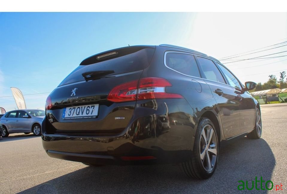 2015' Peugeot 308 Sw photo #5
