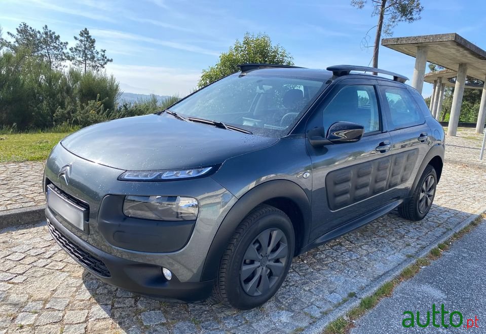 2015' Citroen C4 Cactus photo #4