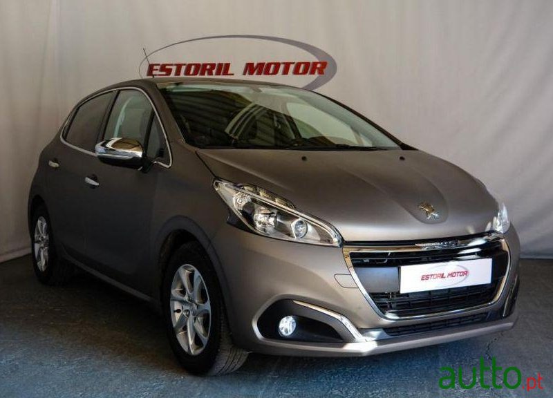 2015' Peugeot 208 photo #2