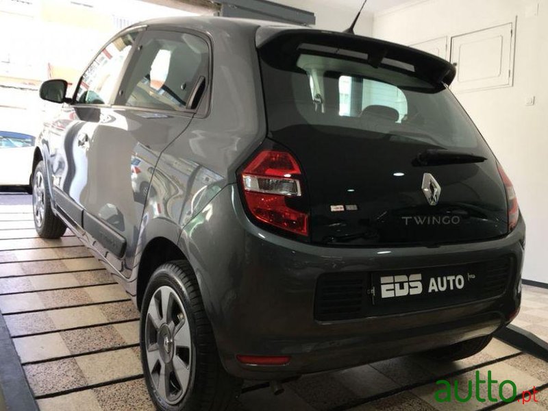 2017' Renault Twingo photo #2