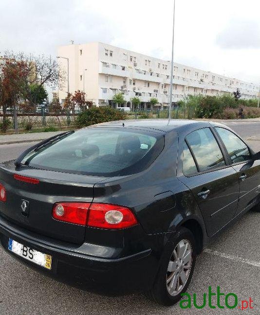 2006' Renault Laguna Ii photo #1