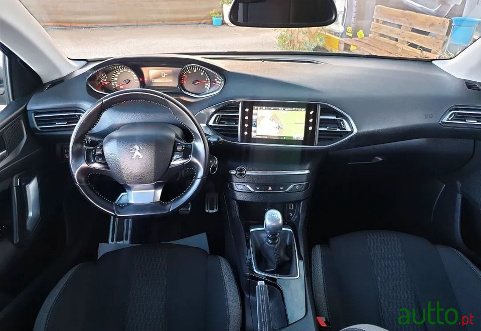 2016' Peugeot 308 Sw photo #4