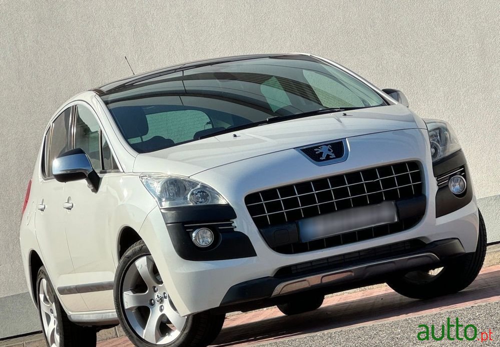 2012' Peugeot 3008 photo #1