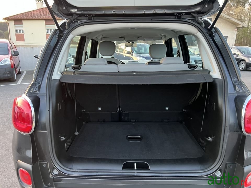 2013' Fiat 500L photo #5