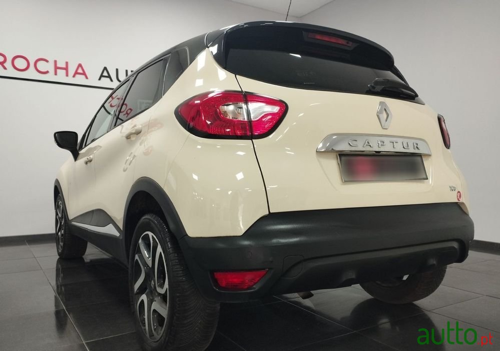 2015' Renault Captur 0.9 Tce photo #6