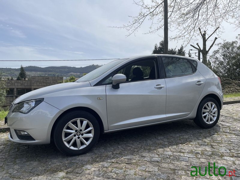 2014' SEAT Ibiza photo #3