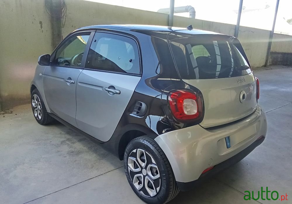 2015' Smart Forfour 1.0 Passion 71 photo #4