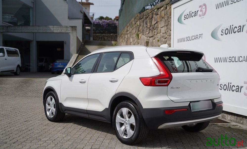 2019' Volvo Xc 40 2.0 D3 Momentum photo #2