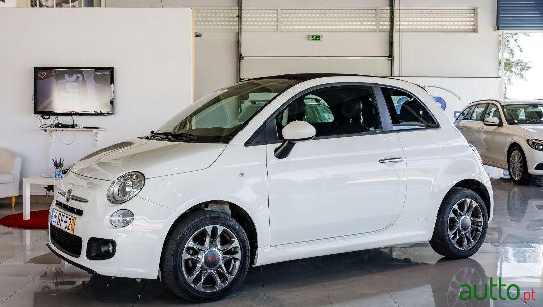 2015' Fiat 500C photo #2