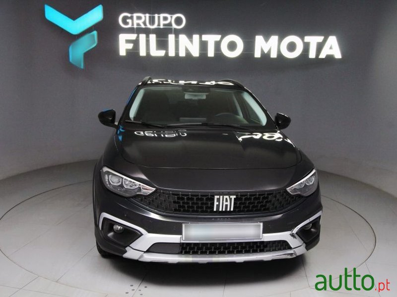 2023' Fiat Tipo Station Wagon photo #1