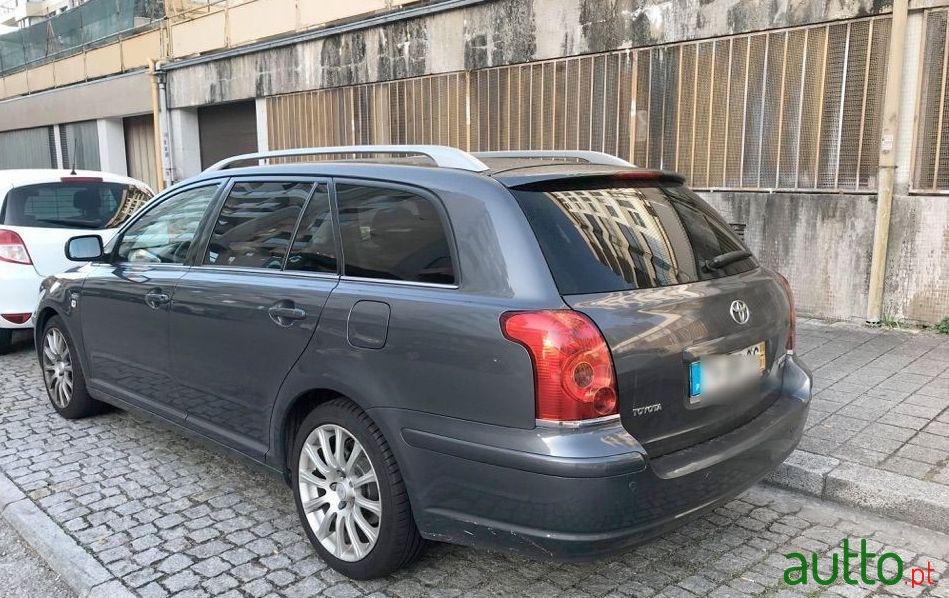 2006' Toyota Avensis photo #4