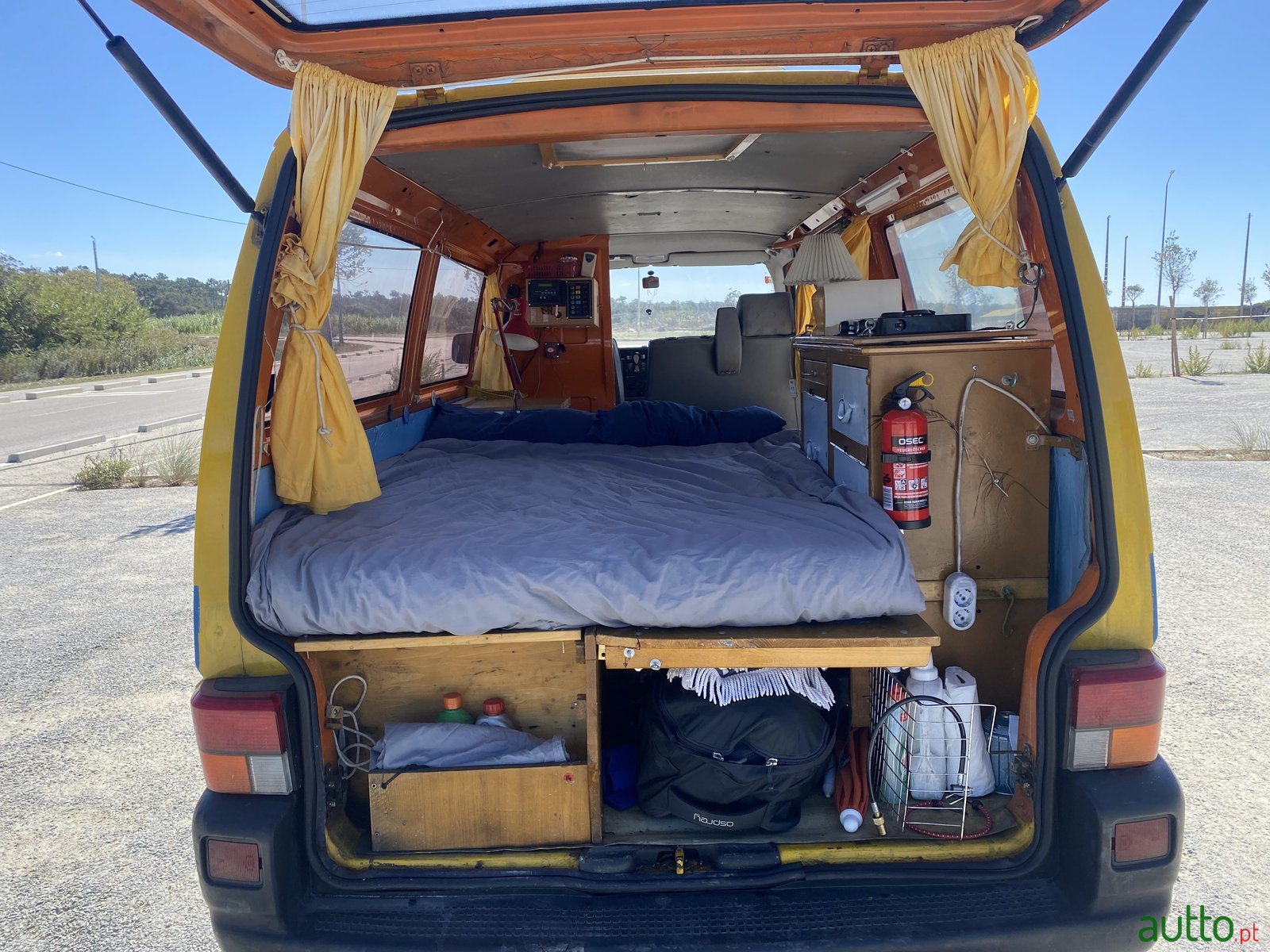 1996' Volkswagen T4 Campervan photo #3