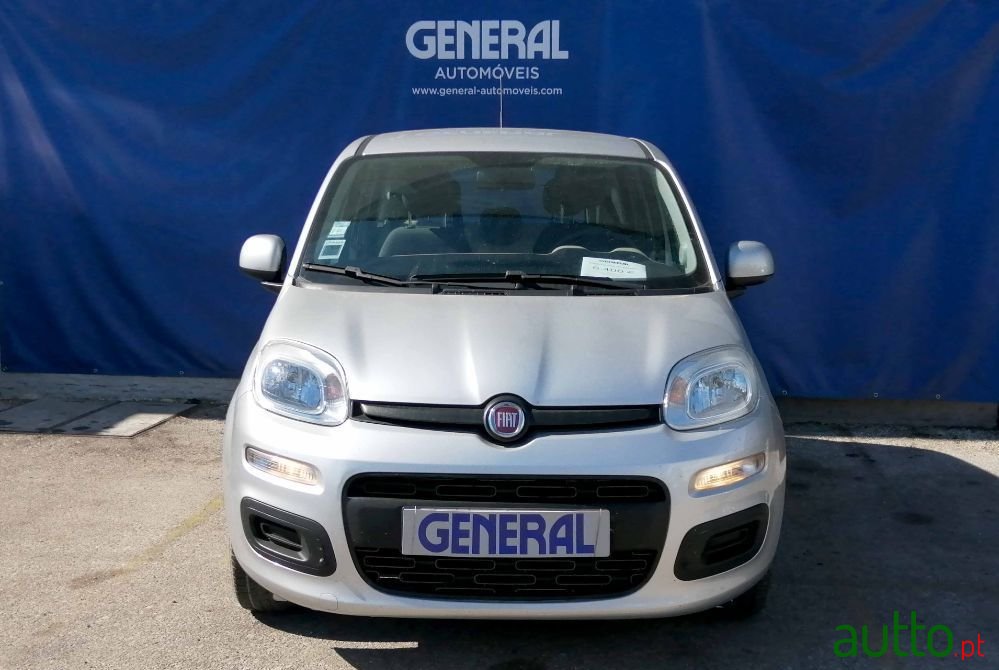 2019' Fiat Panda photo #2