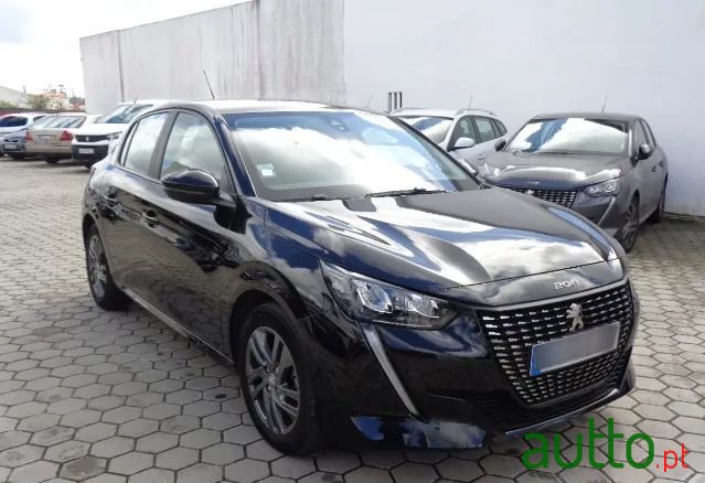 2021' Peugeot 208 photo #3