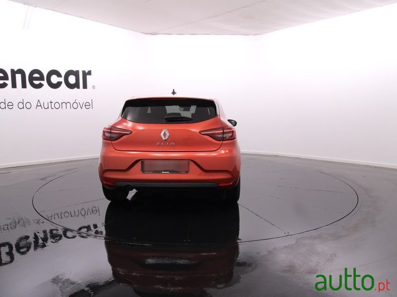 2021' Renault Clio photo #6