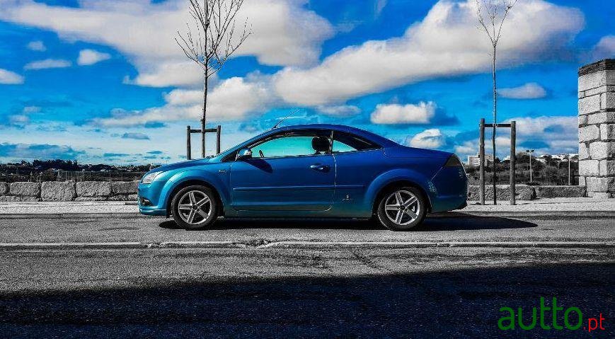 2007' Ford Focus photo #3