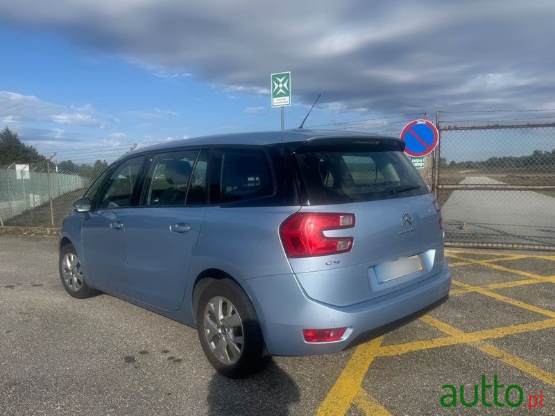 2014' Citroen C4 Grand Picasso photo #3