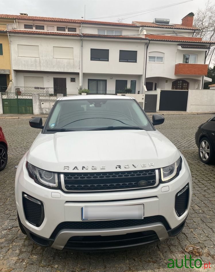 2019' Land Rover Range Rover Evoque photo #2