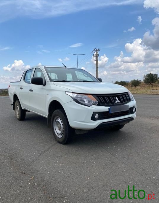 2020' Mitsubishi L200 photo #4