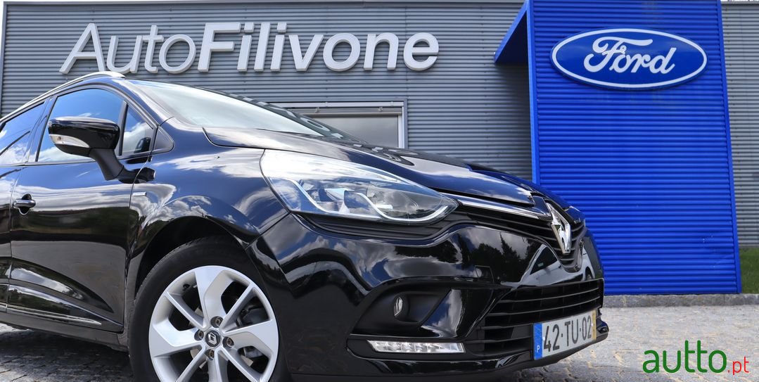 2017' Renault Clio Sport Tourer photo #6