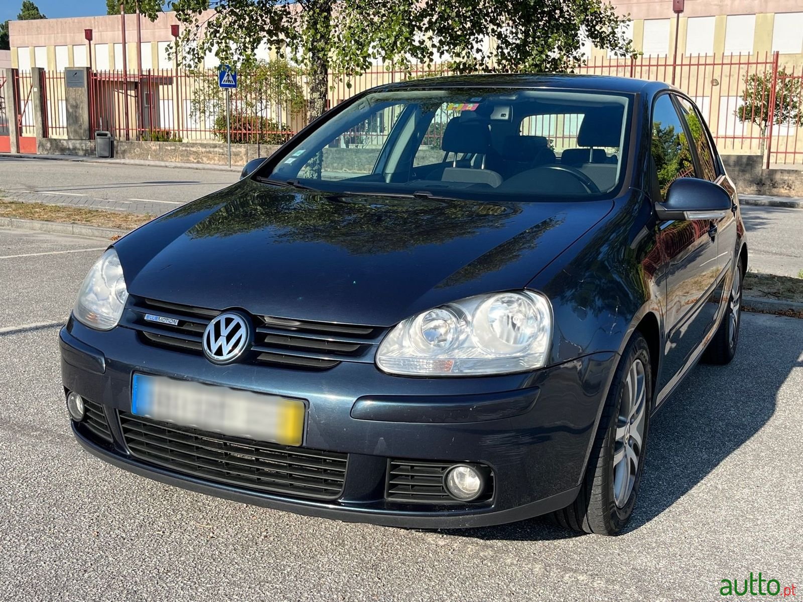 2008' Volkswagen Golf photo #1
