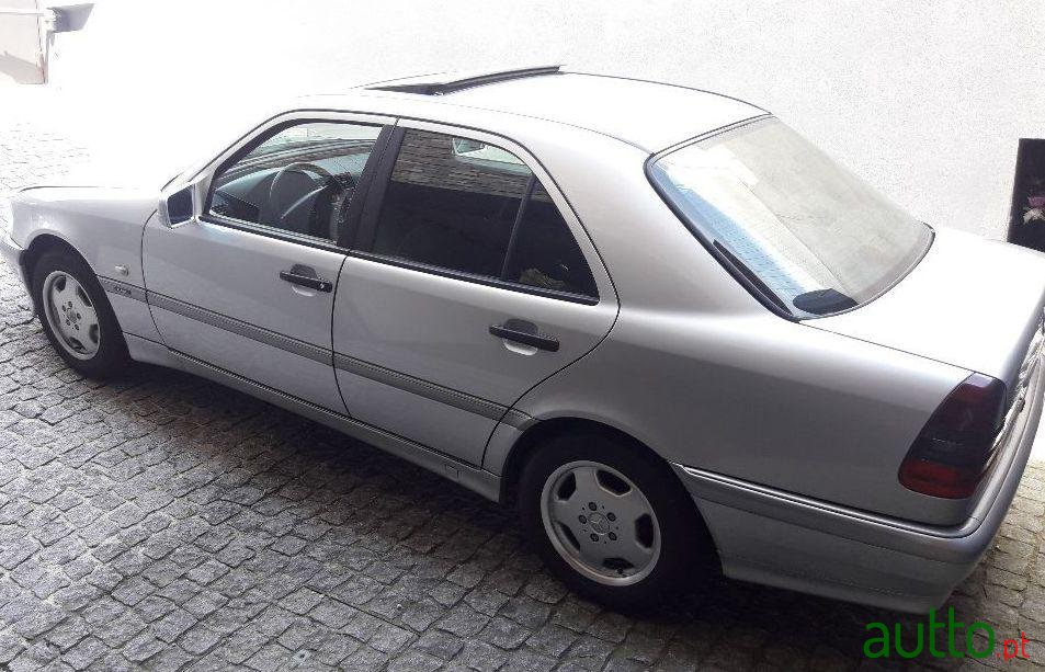 1999' Mercedes-Benz C-220 photo #1
