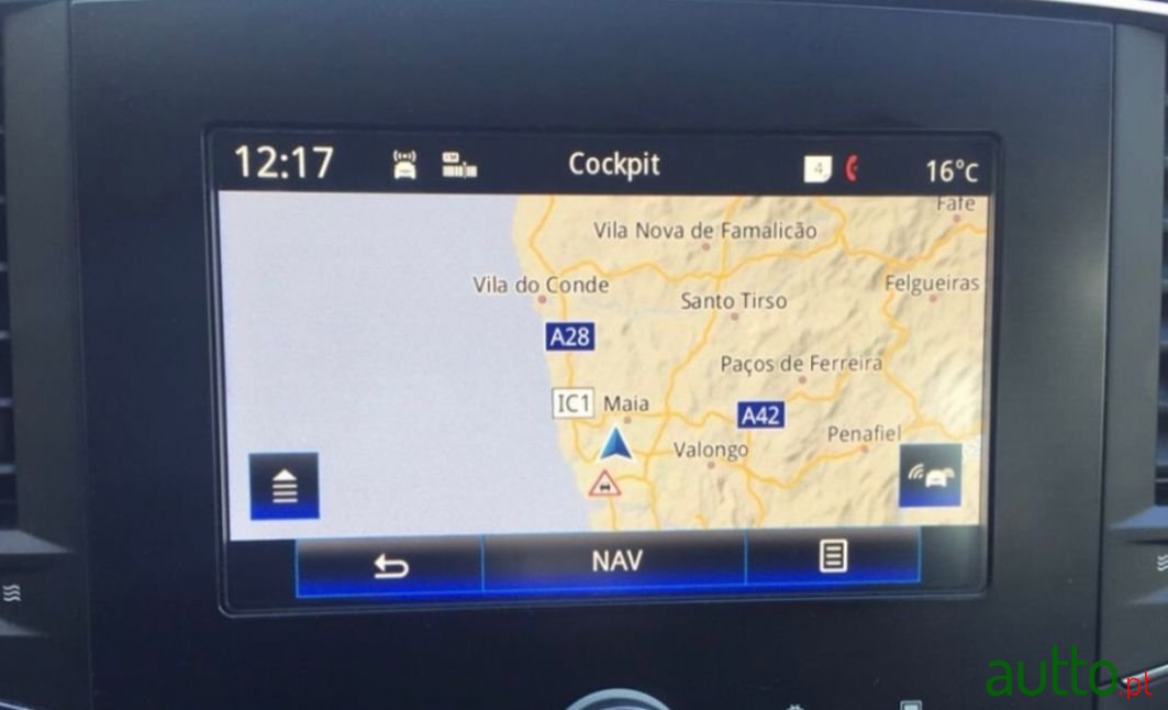 2017' Renault Megane Sport Tourer photo #5