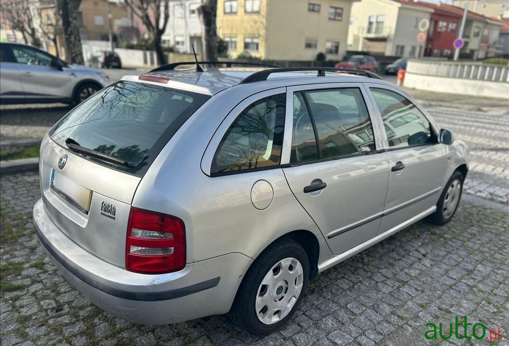 2001' Skoda Fabia Break photo #5