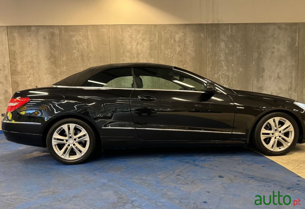2010' Mercedes-Benz E 250 photo #2