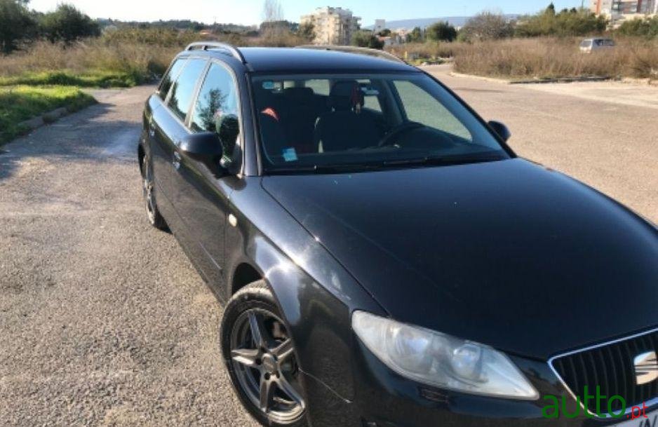 2012' SEAT Exeo Style photo #2