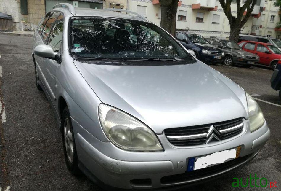 2002' Citroen C5 Tourer photo #3
