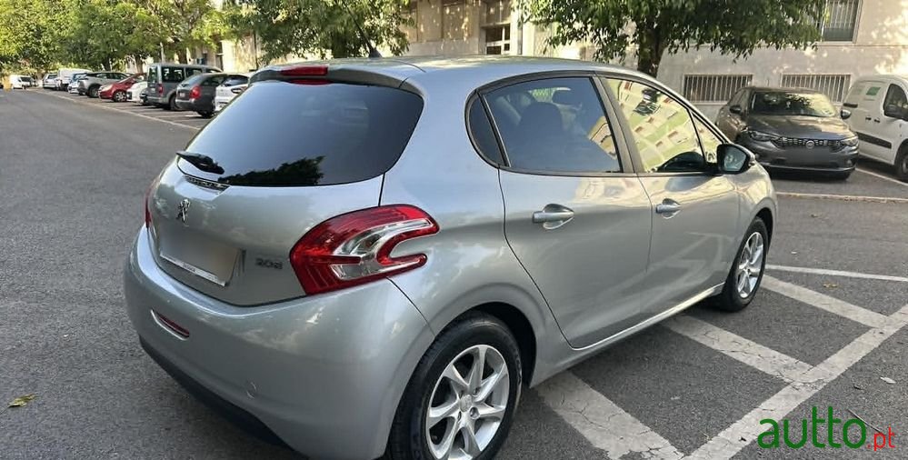 2013' Peugeot 208 1.2 Vti Active photo #4