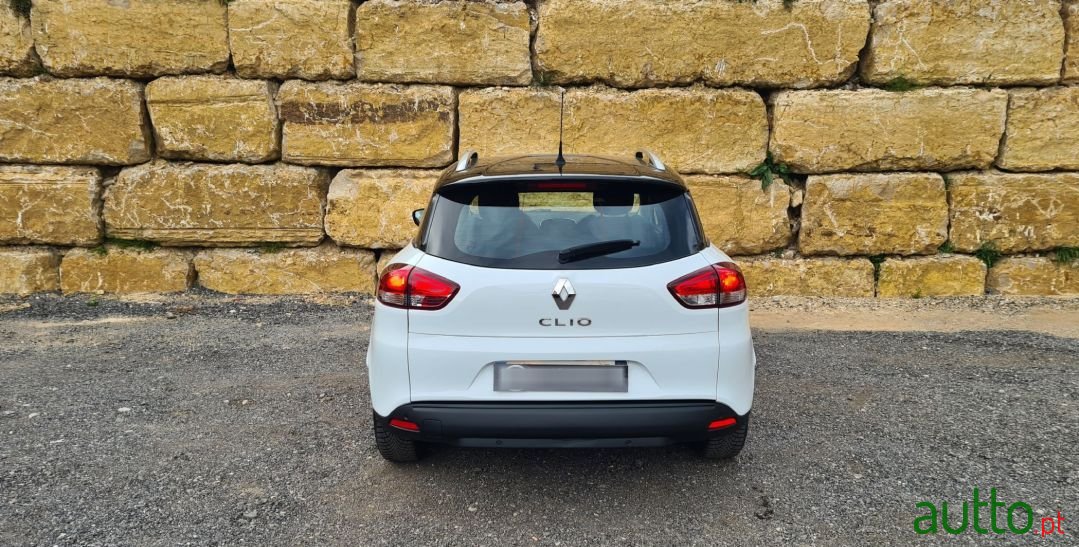 2017' Renault Clio Sport Tourer photo #6