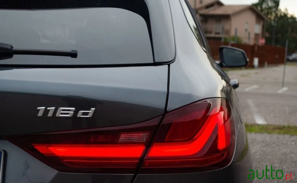 2022' BMW 116 D Pack M Auto photo #4