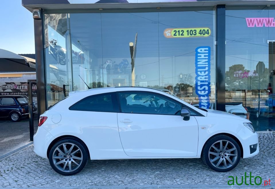 2014' SEAT Ibiza photo #2