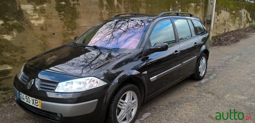 2004' Renault Megane Break photo #2
